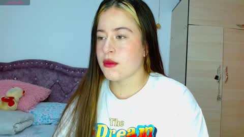 Snapshot of hanssel_tess chatting on 13, 10, 2025 isabella online show from 13, 10, 2025