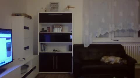 Snapshot of hanzik1954 chatting on 2, 2, 2025 hanzik1954 online show from 2, 2, 2025