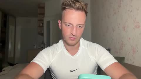 hanzlagerfelt online show from 10, 11, 2025