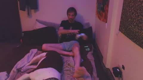 happy guy online show from 13, 3, 2026