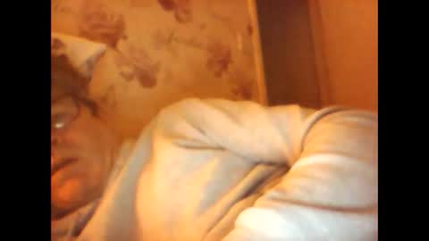 Snapshot of happychappy200419 chatting on 9, 11, 2025 happychappy200419 online show from 9, 11, 2025