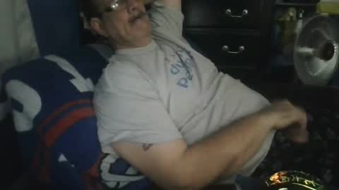 happyhappy4 online show from 6, 1, 2026