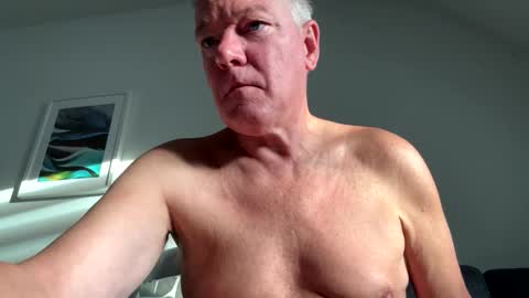 Snapshot of happysierra chatting on 7, 10, 2025 Harry online show from 7, 10, 2025