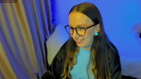 Snapshot of happystephanie chatting on 24, 10, 2025 Stephanie online show from 24, 10, 2025