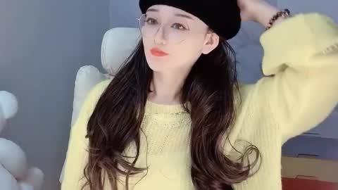 Snapshot of happysweetie168 chatting on 12, 12, 2024 Daisy online show from 12, 12, 2024