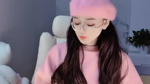 Snapshot of happysweetie168 chatting on 15, 12, 2024 Daisy online show from 15, 12, 2024