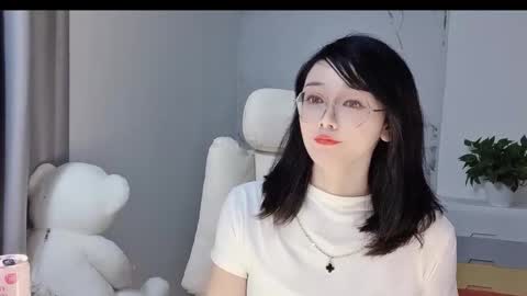 Snapshot of happysweetie168 chatting on 4, 3, 2025 Daisy online show from 4, 3, 2025