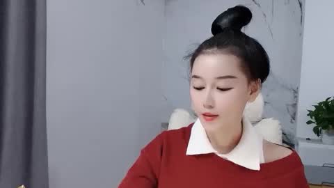 Snapshot of happysweetie168 chatting on 14, 12, 2025 Daisy online show from 14, 12, 2025