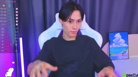 Mark online show from 28, 11, 2025