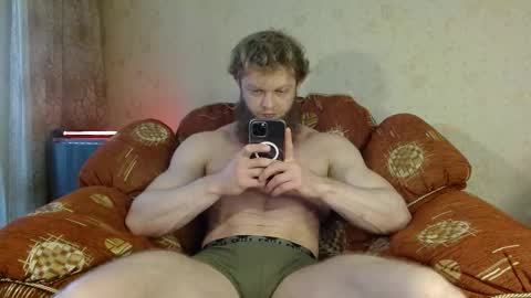 Valentino Hard online show from 10, 9, 2025