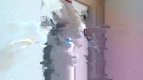 Snapshot of hardkore80 chatting on 26, 12, 2024 Laurent Laurente online show from 26, 12, 2024