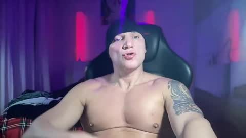 Snapshot of hardmattsteel chatting on 10, 2, 2025 MATTSTEEL - ITALIAN STALLION online show from 10, 2, 2025