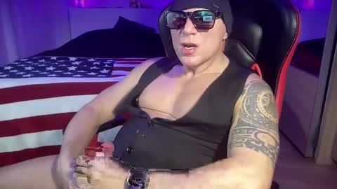 Snapshot of hardmattsteel chatting on 12, 3, 2025 MATTSTEEL - ITALIAN STALLION online show from 12, 3, 2025