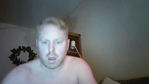 Snapshot of hardswedishboy chatting on 30, 3, 2026 hardswedishboy online show from 30, 3, 2026