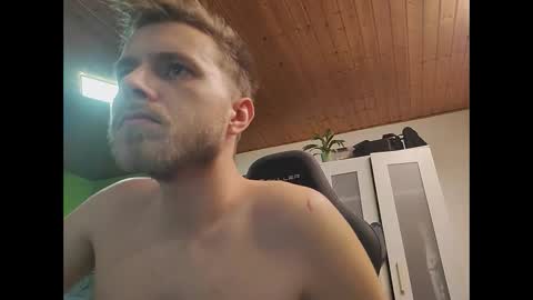 hardtechno_xxx online show from 1, 1, 2025