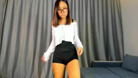 Snapshot of harimin chatting on 10, 10, 2025 Maya online show from 10, 10, 2025