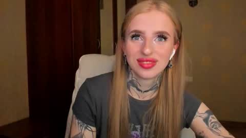 Snapshot of harley_kimm chatting on 12, 9, 2025 Julia online show from 12, 9, 2025