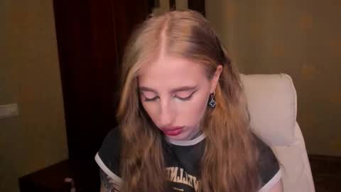 Snapshot of harley_kimm chatting on 18, 11, 2025 Julia online show from 18, 11, 2025