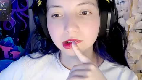 Snapshot of harmonys_couple_ chatting on 28, 10, 2025 Harmonys World online show from 28, 10, 2025