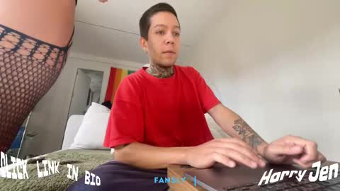 Snapshot of harry_jen chatting on 26, 10, 2025 TAP HERE choise Harry tattoo on chest  Jen curls hair online show from 26, 10, 2025