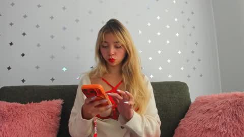 Sophia Blossom online show from 17, 12, 2025