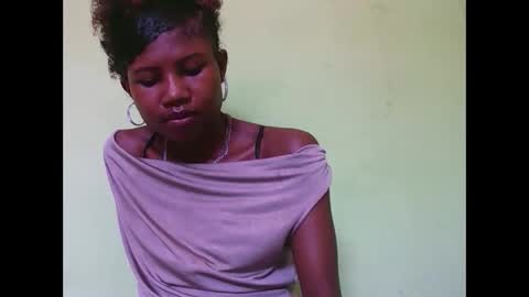 Snapshot of hasleyinah chatting on 22, 2, 2026 hasleyinah online show from 22, 2, 2026