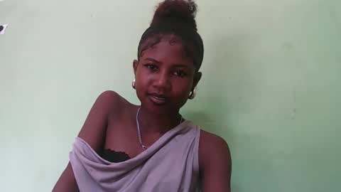 Snapshot of hasleyinah chatting on 1, 3, 2026 hasleyinah online show from 1, 3, 2026