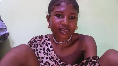 Snapshot of hasleyinah chatting on 1, 4, 2026 hasleyinah online show from 1, 4, 2026