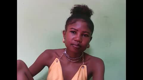 Snapshot of hasleyinah chatting on 2, 4, 2026 hasleyinah online show from 2, 4, 2026