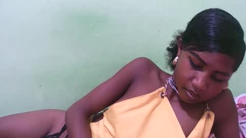 Snapshot of hasleyinah chatting on 2, 4, 2026 hasleyinah online show from 2, 4, 2026