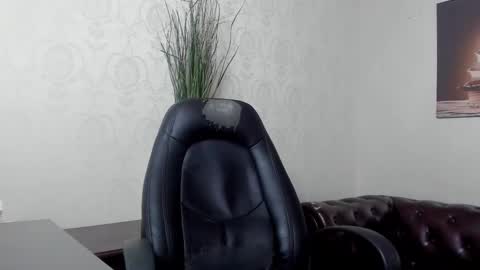 HayesWood online show from 27, 11, 2025