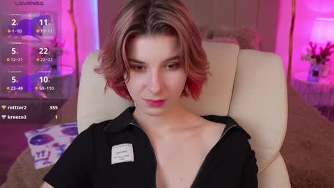 haylaamber online show from 8, 12, 2024