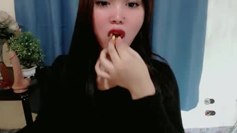 haylee online show from 2, 1, 2025