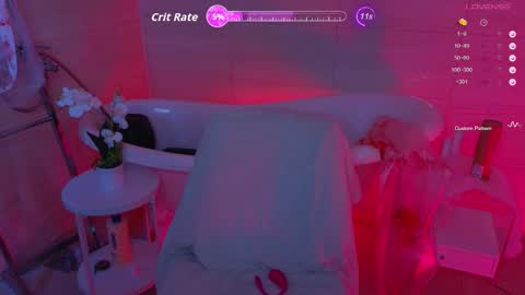 Snapshot of haylefirehot chatting on 22, 10, 2025 Hayle online show from 22, 10, 2025