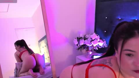 Snapshot of hayleycollins chatting on 5, 11, 2025 Hayley Collins online show from 5, 11, 2025