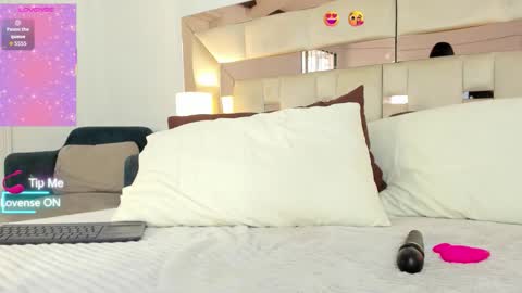 Snapshot of hazel_ross_tcw chatting on 13, 1, 2026 Hazel online show from 13, 1, 2026