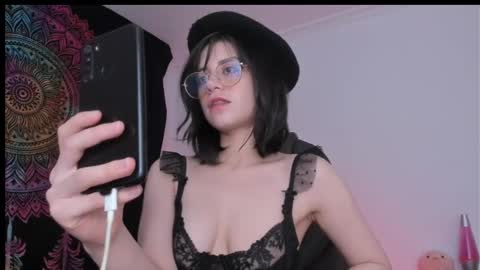 HazelKush online show from 6, 3, 2025