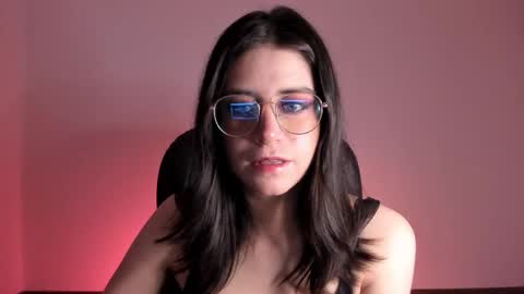 HazelKush online show from 5, 10, 2025