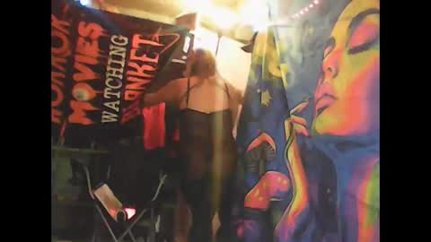 Snapshot of hblondie chatting on 17, 2, 2026 sexy ass wanting her coochie teased boooooty ate by bd online show from 17, 2, 2026