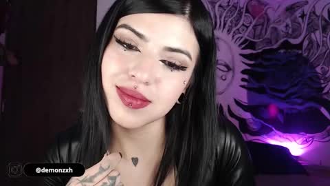 HEATHER DEMONZX   Please help me to reach 100 thumbs up online show from 21, 2, 2025