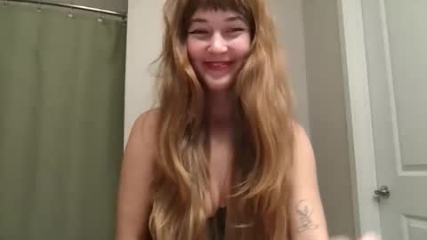 Snapshot of heavenlysiren chatting on 30, 10, 2025 heavenlysiren online show from 30, 10, 2025