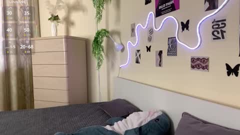 heavenmoth online show from 16, 3, 2026