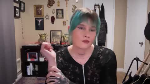 Snapshot of heavensentttt chatting on 2, 12, 2024 Saoirse online show from 2, 12, 2024