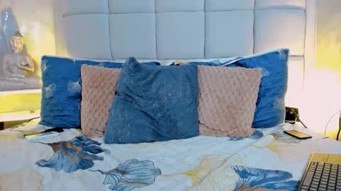 Keira Hecate online show from 16, 10, 2025