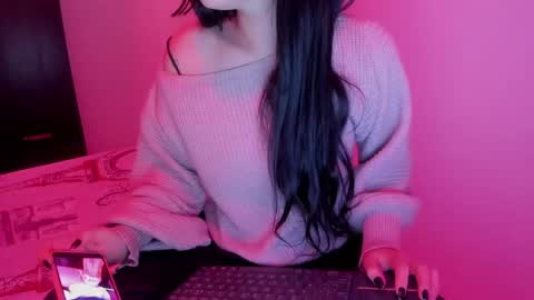   online show from 12, 11, 2025