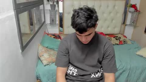 heiker_ online show from 9, 11, 2025