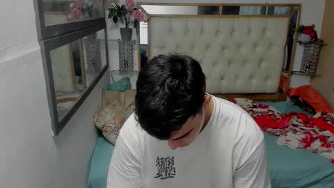 heiker_ online show from 12, 11, 2025