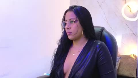 Heilyn  online show from 1, 2, 2026