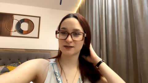 Snapshot of helainevillafranca chatting on 19, 11, 2025 Ayla online show from 19, 11, 2025