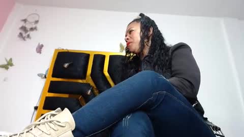 helenahotwet online show from 29, 12, 2024